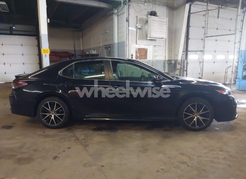 Photo 13 of 2021 Toyota Camry SE (VIN 4T1G11AK0MU491116)