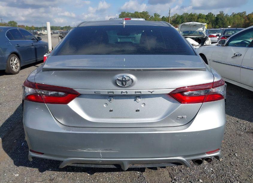 Photo 16 of 2021 Toyota Camry SE (VIN 4T1G11AK0MU560371)