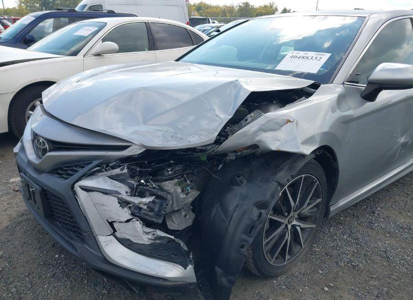 Photo 6 of 2021 Toyota Camry SE (VIN 4T1G11AK0MU560371)