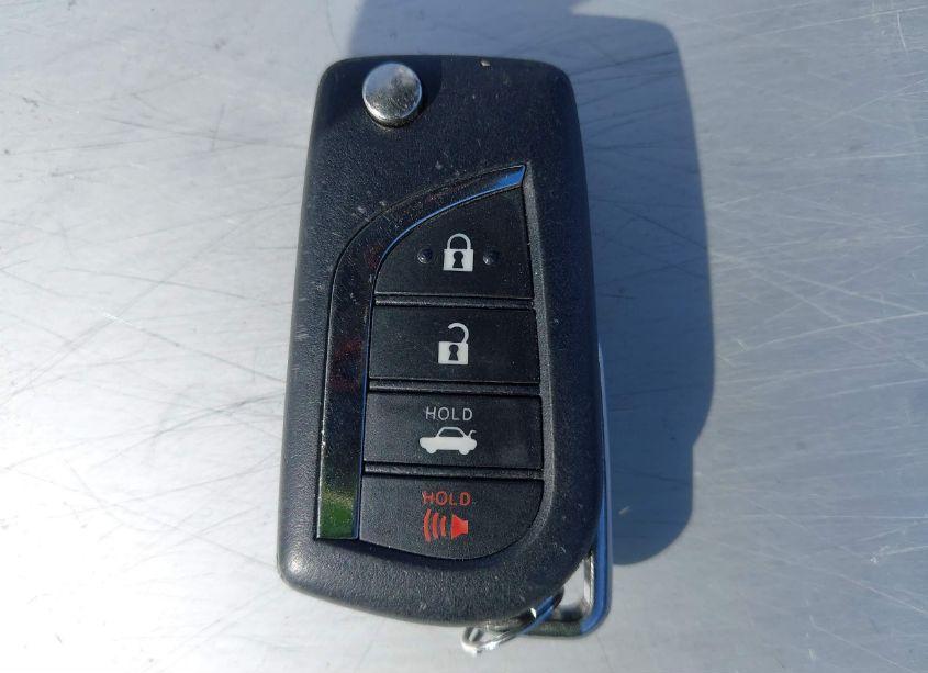 Photo 11 of 2021 Toyota Camry SE (VIN 4T1G11AK0MU578238)