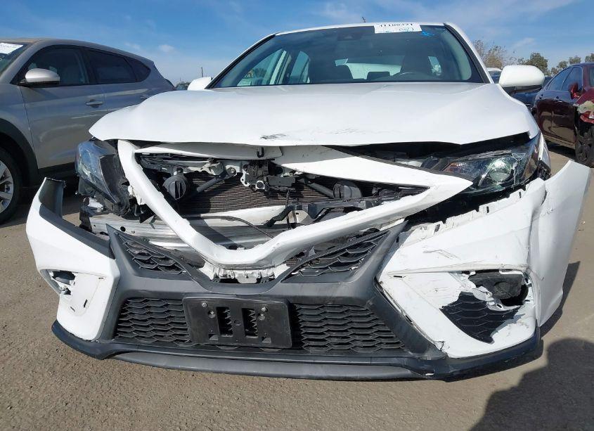 Photo 6 of 2021 Toyota Camry SE (VIN 4T1G11AK0MU578238)