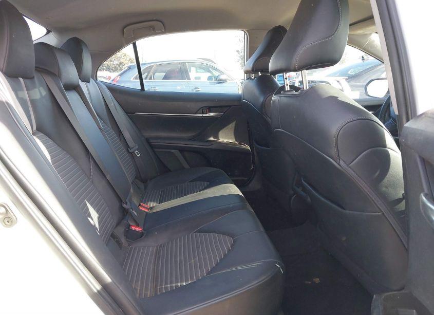 Photo 8 of 2021 Toyota Camry SE (VIN 4T1G11AK0MU578238)