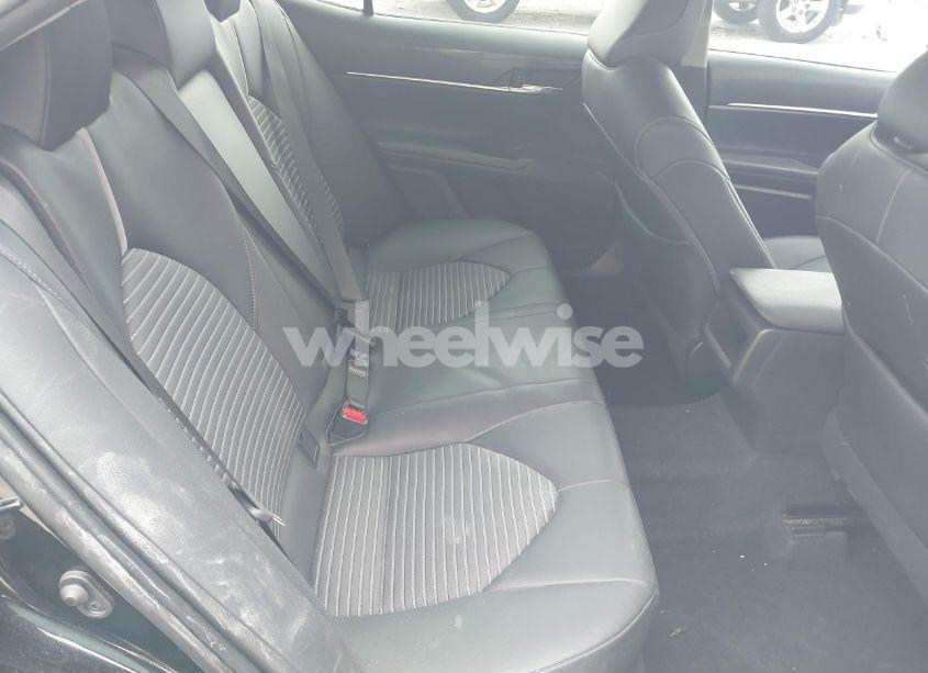 Photo 8 of 2021 Toyota Camry SE (VIN 4T1G11AK0MU581219)