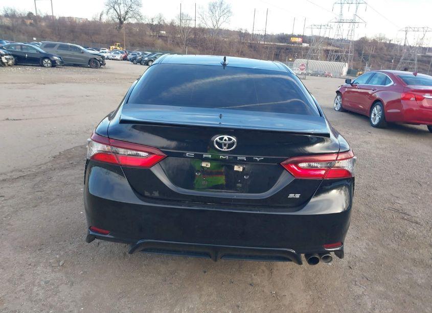 Photo 17 of 2021 Toyota Camry SE (VIN 4T1G11AK0MU582421)