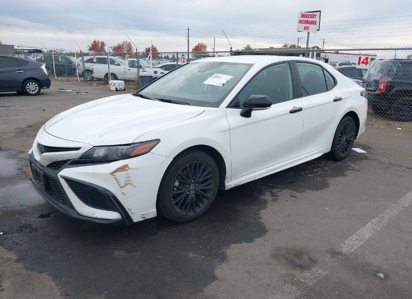 Photo 2 of 2022 Toyota Camry SE NIGHTSHADE EDITION (VIN 4T1G11AK0NU012520)