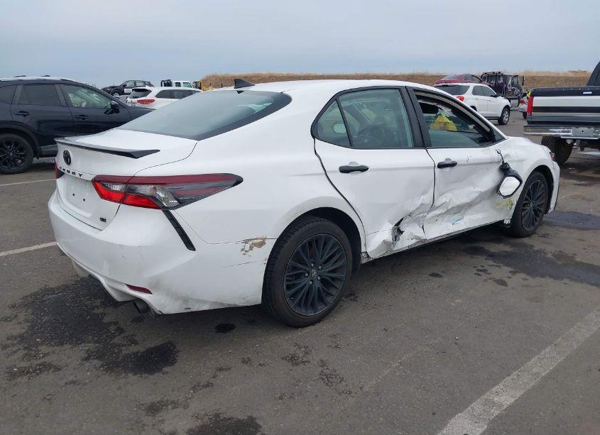 Photo 4 of 2022 Toyota Camry SE NIGHTSHADE EDITION (VIN 4T1G11AK0NU012520)