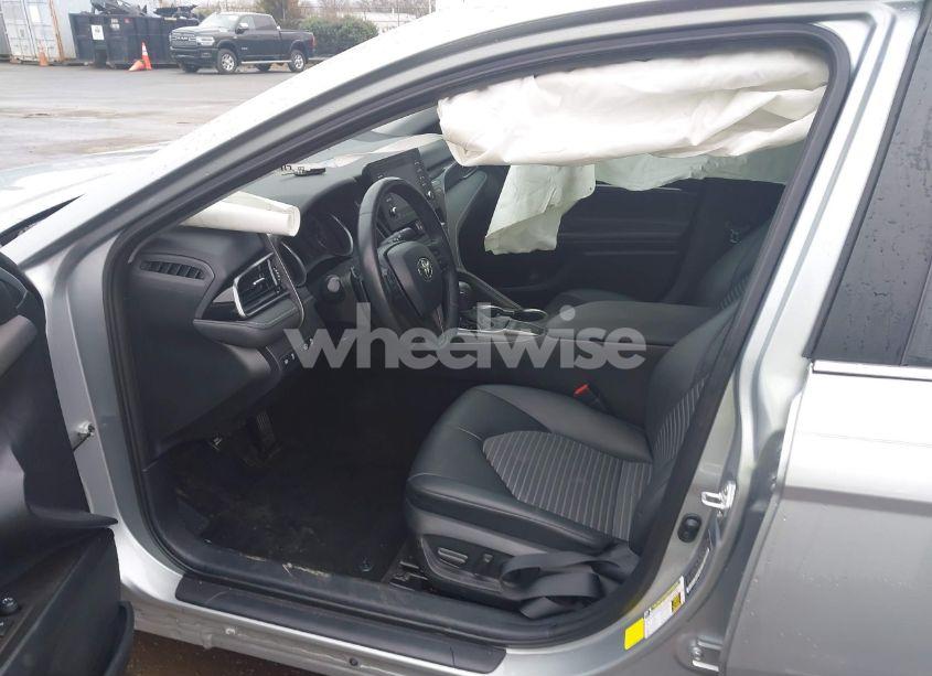 Photo 5 of 2022 Toyota Camry SE (VIN 4T1G11AK0NU038289)