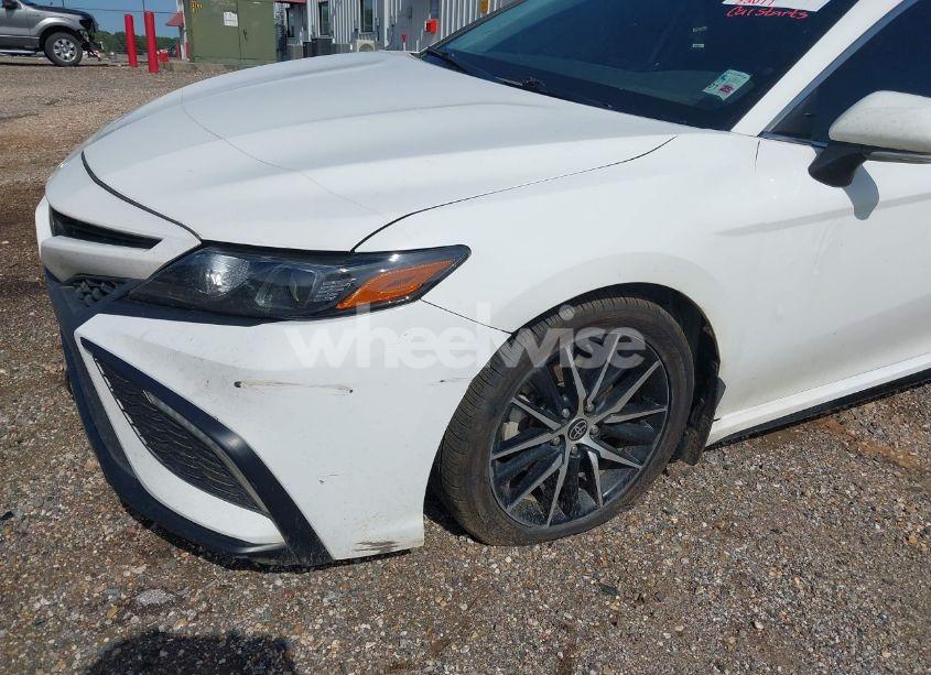 Photo 12 of 2022 Toyota Camry SE (VIN 4T1G11AK0NU040494)