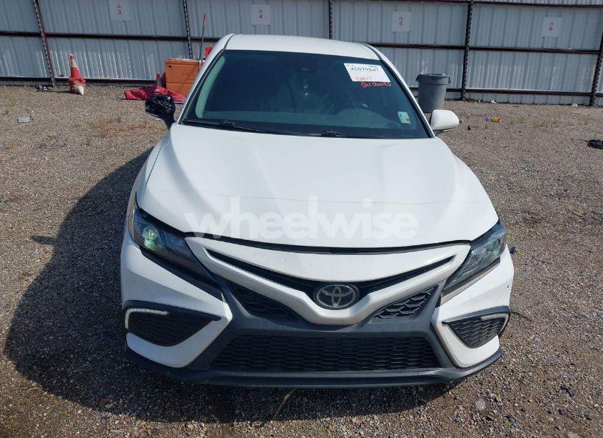 Photo 13 of 2022 Toyota Camry SE (VIN 4T1G11AK0NU040494)