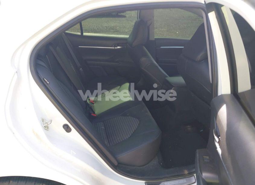 Photo 8 of 2022 Toyota Camry SE (VIN 4T1G11AK0NU040494)