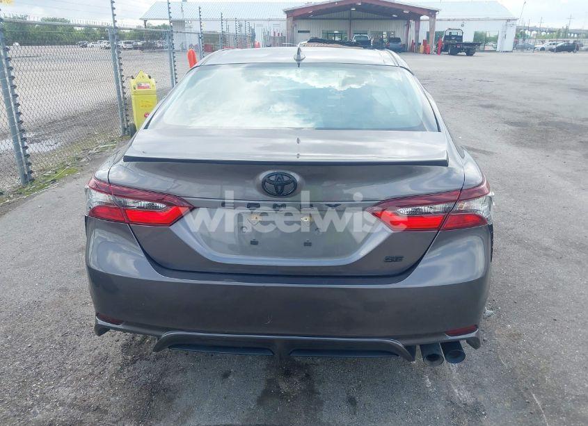 Photo 16 of 2022 Toyota Camry SE (VIN 4T1G11AK0NU057778)