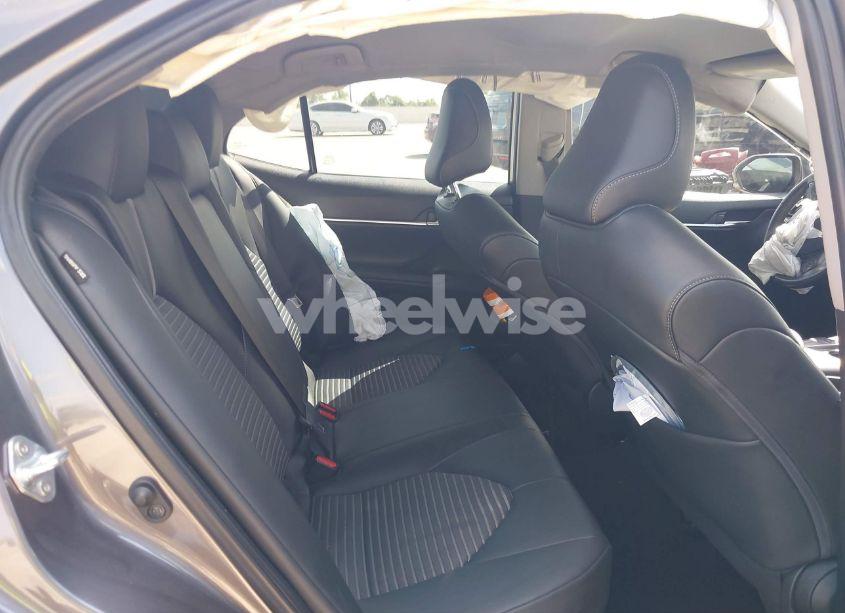 Photo 8 of 2022 Toyota Camry SE (VIN 4T1G11AK0NU659998)