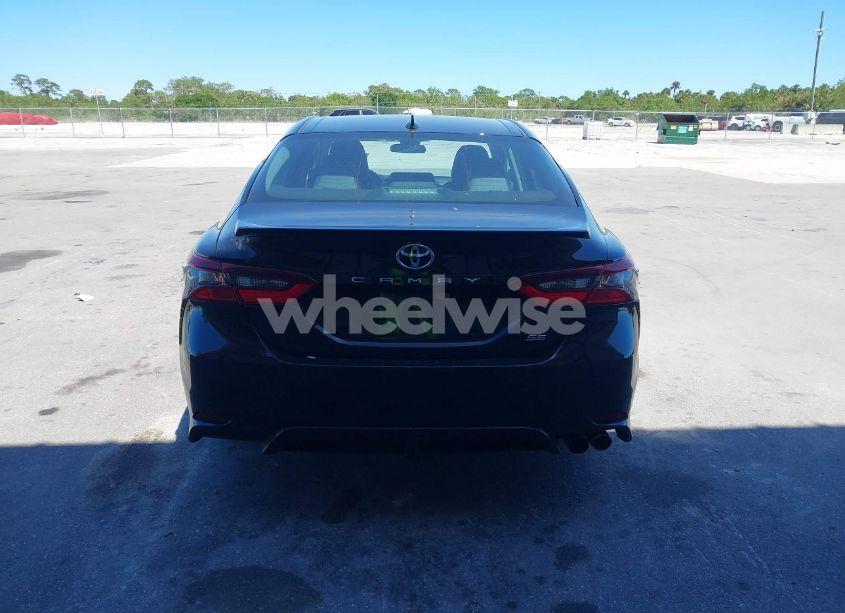Photo 16 of 2022 Toyota Camry SE (VIN 4T1G11AK0NU678437)