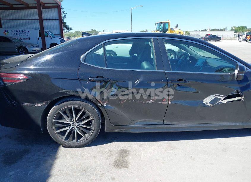 Photo 17 of 2022 Toyota Camry SE (VIN 4T1G11AK0NU678437)