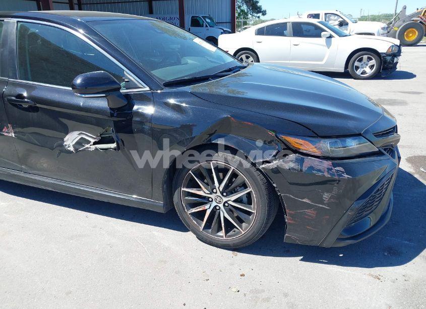 Photo 6 of 2022 Toyota Camry SE (VIN 4T1G11AK0NU678437)