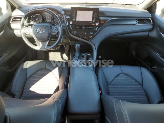 Photo 5 of 2022 TOYOTA CAMRY SE (VIN 4T1G11AK0NU697473)