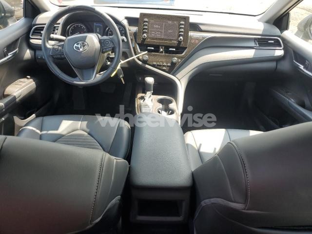 Photo 2 of 2022 TOYOTA CAMRY SE (VIN 4T1G11AK0NU708925)