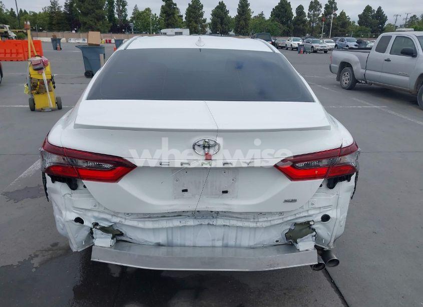 Photo 16 of 2022 Toyota Camry SE (VIN 4T1G11AK0NU715065)
