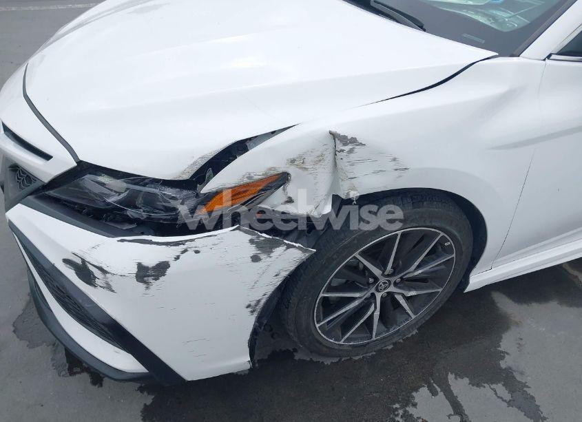 Photo 17 of 2022 Toyota Camry SE (VIN 4T1G11AK0NU715065)