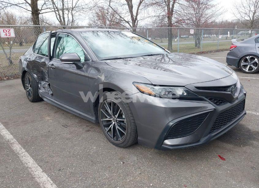 2023 Toyota Camry SE (VIN 4T1G11AK0PU078617) main photo
