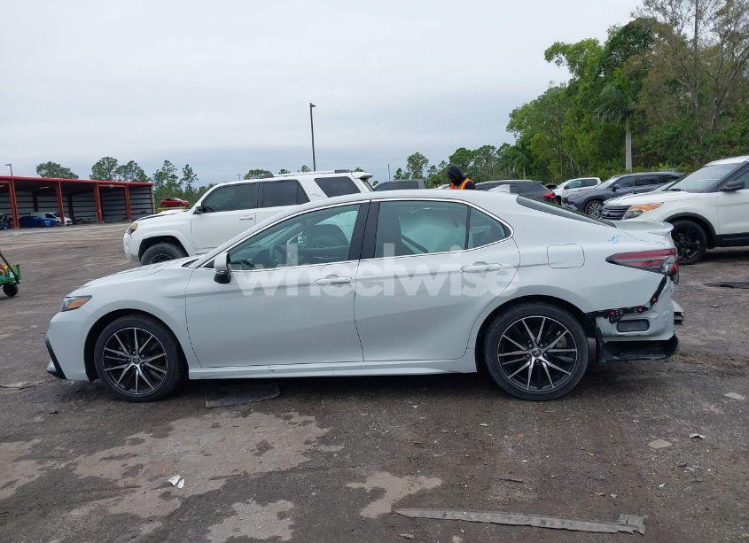 Photo 14 of 2023 Toyota Camry SE (VIN 4T1G11AK0PU098608)