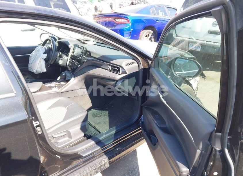 Photo 5 of 2023 Toyota Camry SE (VIN 4T1G11AK0PU117531)