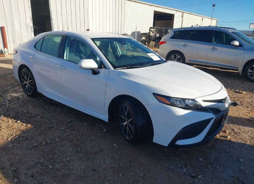 2023 Toyota Camry SE (VIN 4T1G11AK0PU155163) main photo