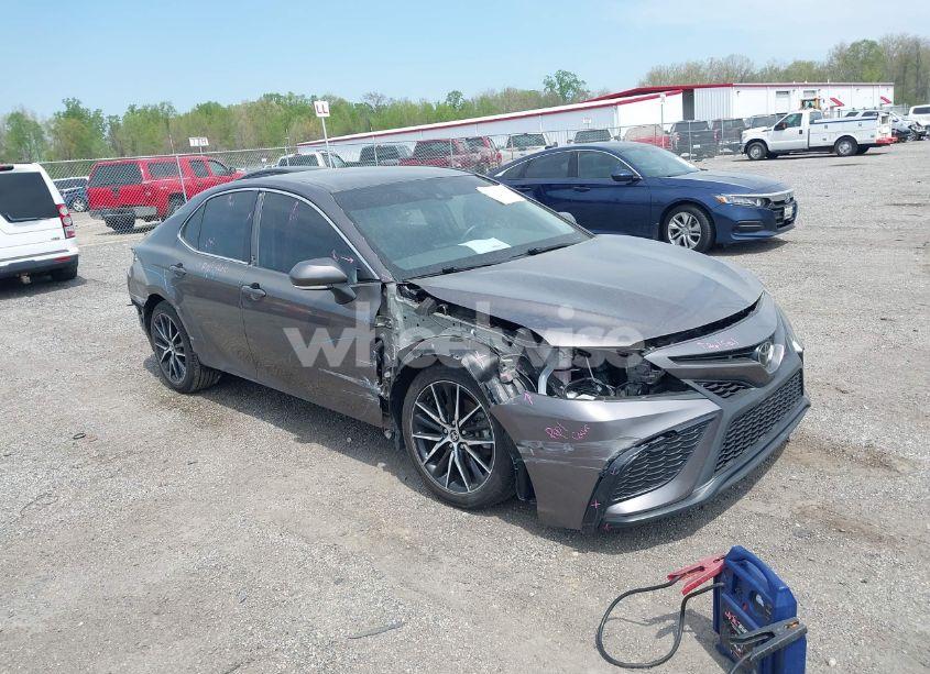 2023 Toyota Camry SE (VIN 4T1G11AK0PU719393) main photo