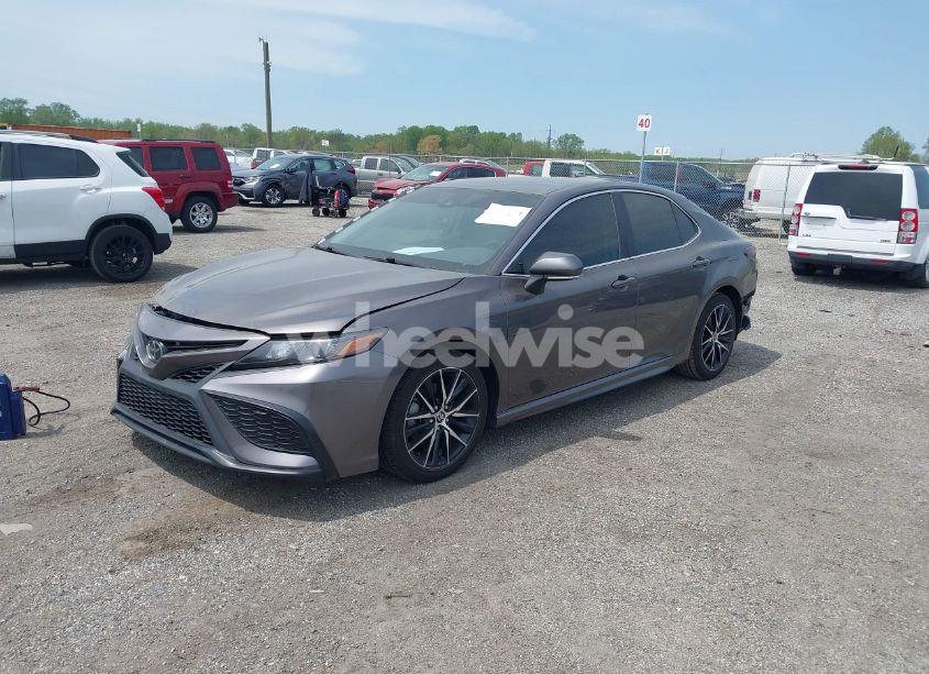 Photo 2 of 2023 Toyota Camry SE (VIN 4T1G11AK0PU719393)