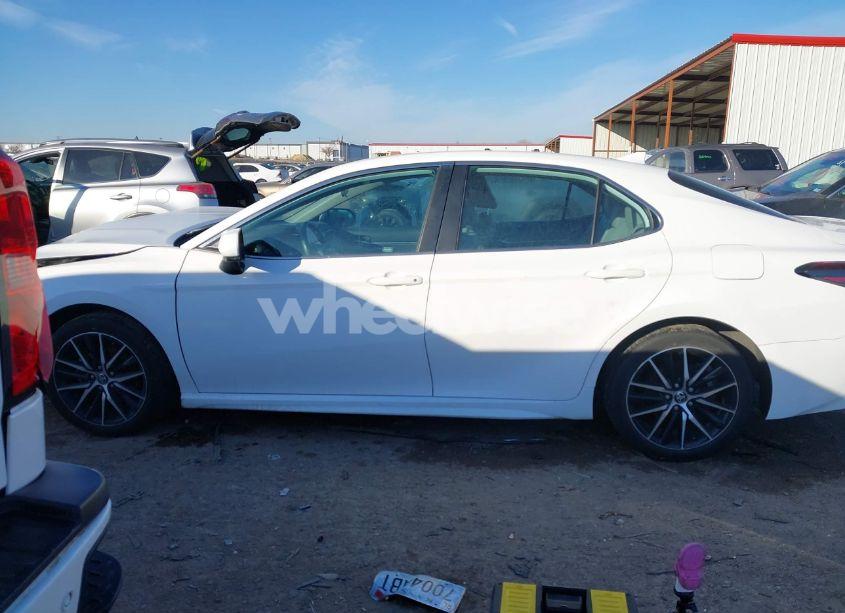 Photo 14 of 2023 Toyota Camry SE (VIN 4T1G11AK0PU735819)