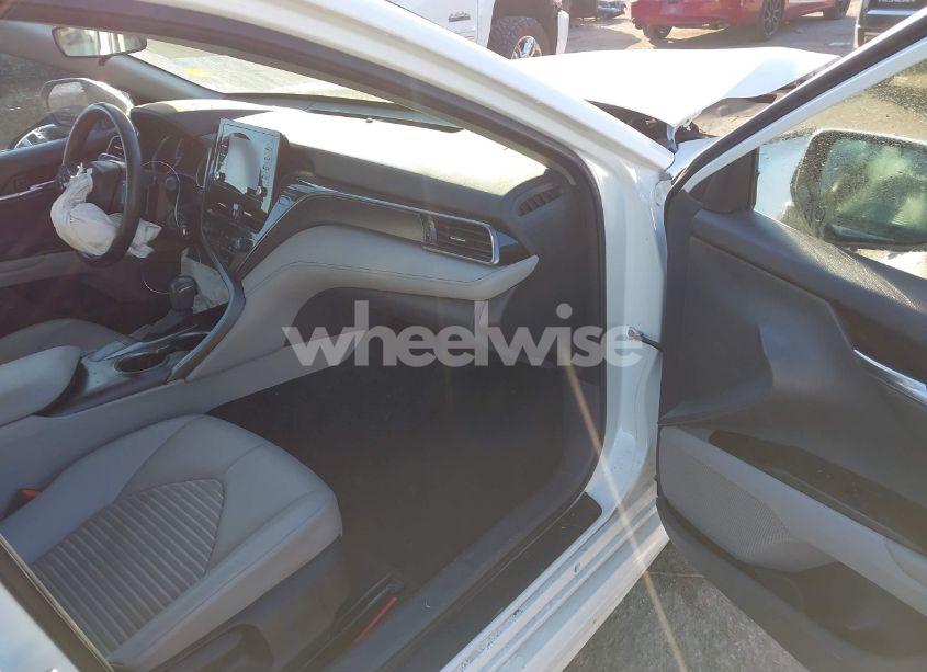 Photo 5 of 2023 Toyota Camry SE (VIN 4T1G11AK0PU735819)