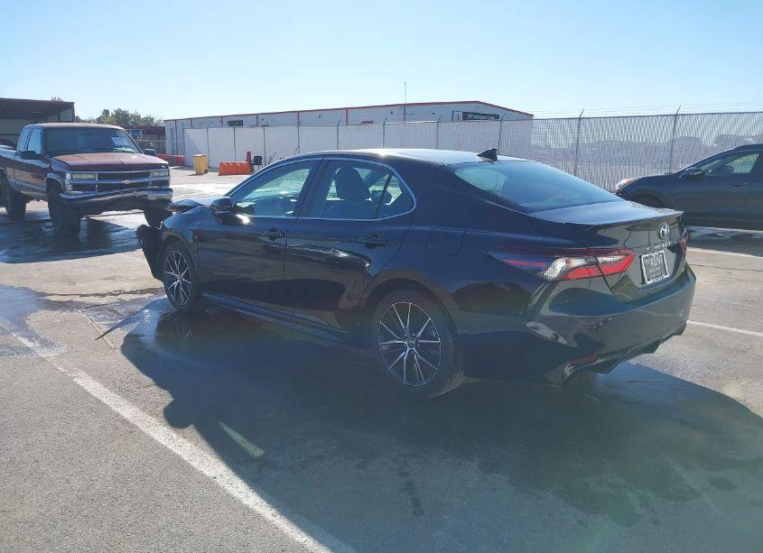 Photo 3 of 2023 Toyota Camry SE (VIN 4T1G11AK0PU779903)