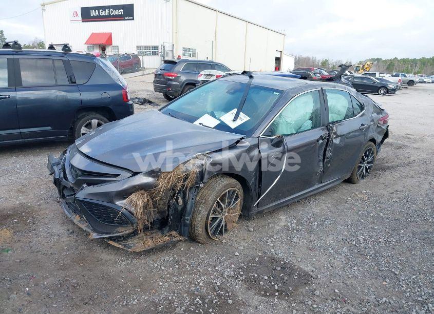 Photo 2 of 2023 Toyota Camry SE (VIN 4T1G11AK0PU784101)