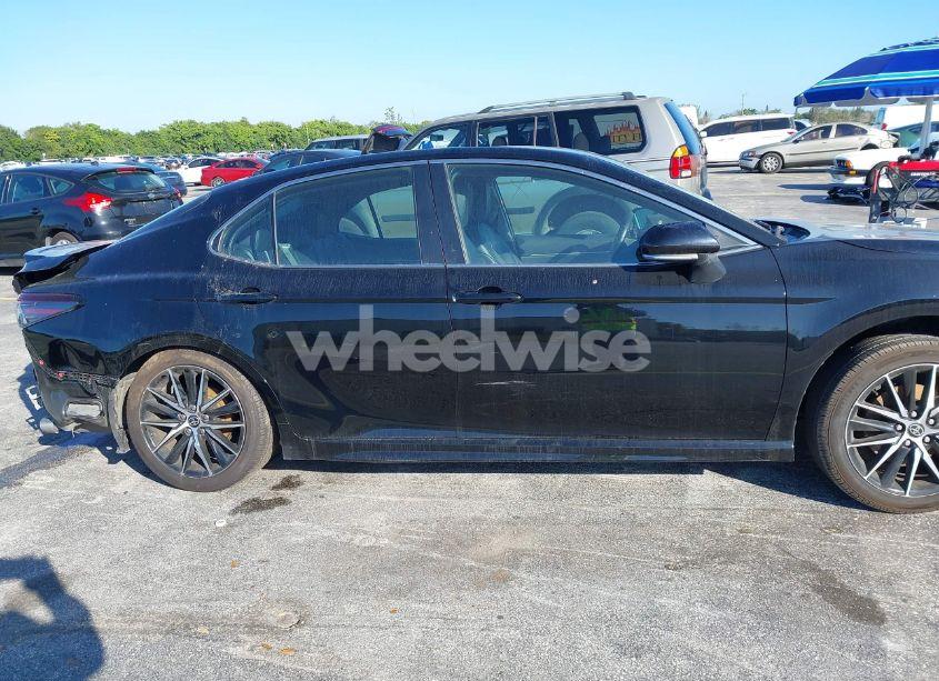 Photo 14 of 2023 Toyota Camry SE (VIN 4T1G11AK0PU810969)