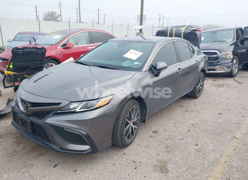 Photo 2 of 2023 Toyota Camry SE (VIN 4T1G11AK0PU830235)