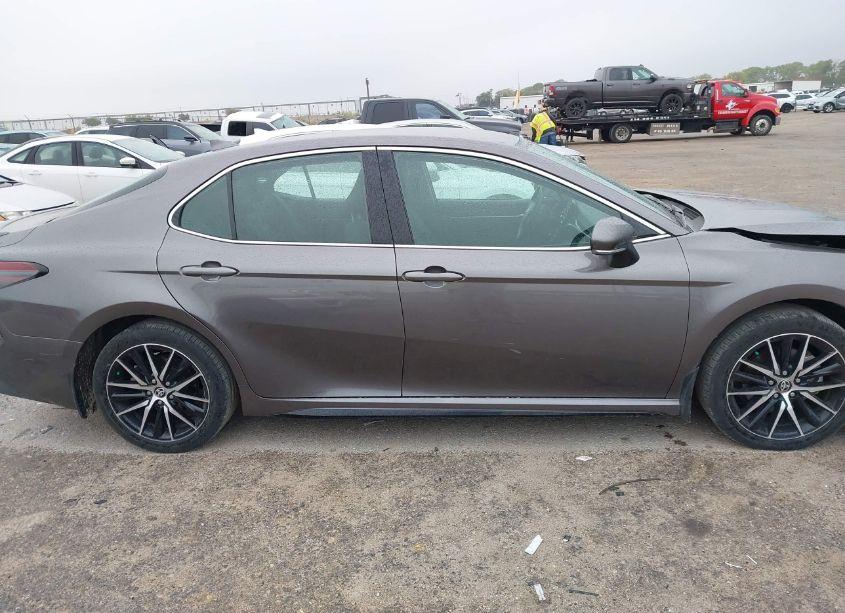 Photo 13 of 2023 Toyota Camry SE (VIN 4T1G11AK0PU833538)