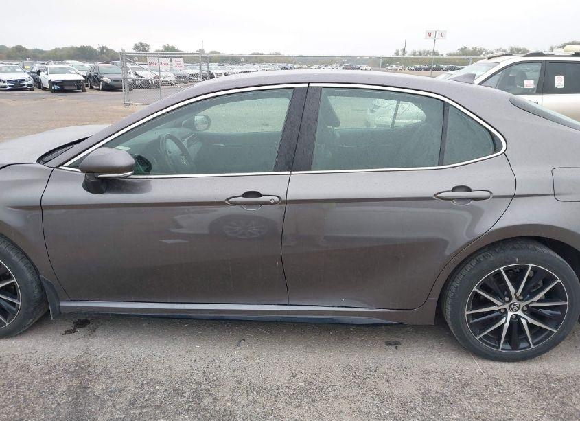 Photo 14 of 2023 Toyota Camry SE (VIN 4T1G11AK0PU833538)