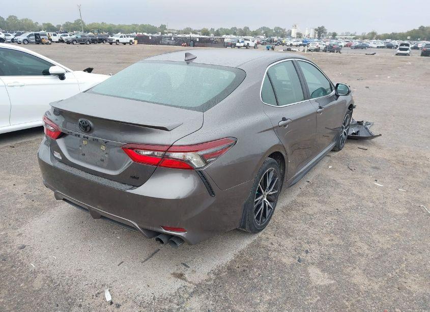 Photo 4 of 2023 Toyota Camry SE (VIN 4T1G11AK0PU833538)