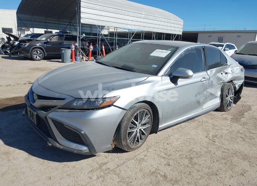 Photo 2 of 2024 Toyota Camry SE (VIN 4T1G11AK0RU192622)