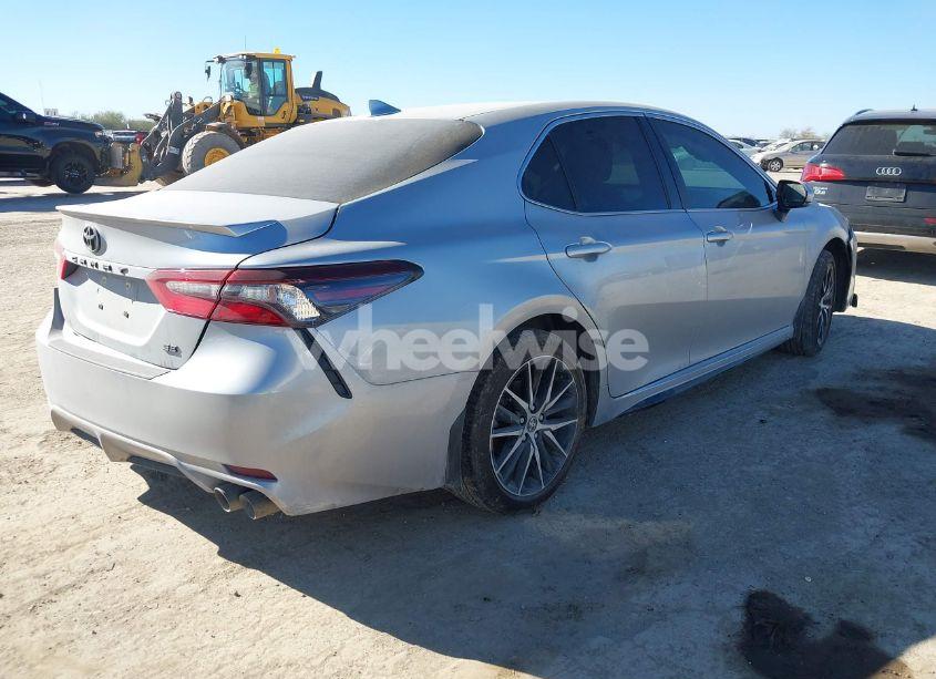 Photo 4 of 2024 Toyota Camry SE (VIN 4T1G11AK0RU192622)