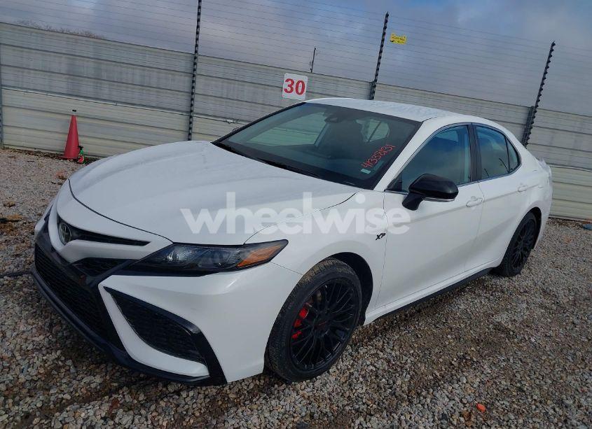 Photo 2 of 2024 Toyota Camry SE (VIN 4T1G11AK0RU210651)