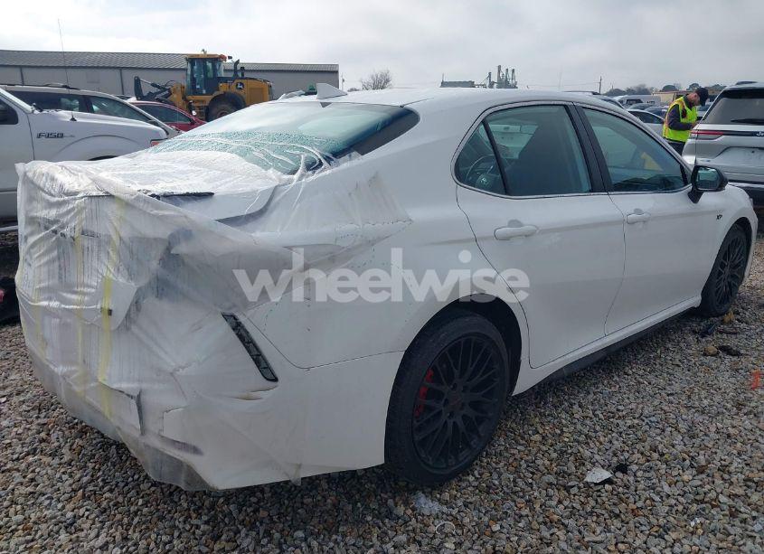 Photo 4 of 2024 Toyota Camry SE (VIN 4T1G11AK0RU210651)