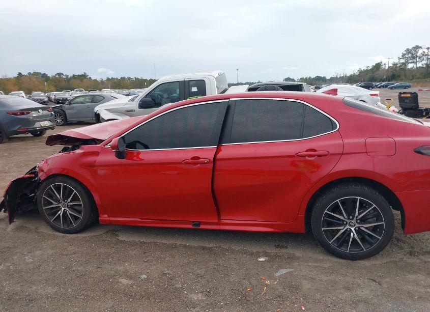 Photo 14 of 2024 Toyota Camry SE (VIN 4T1G11AK0RU233976)