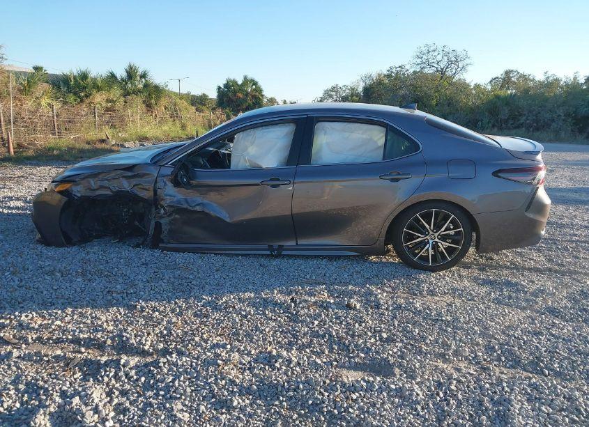 Photo 15 of 2024 Toyota Camry SE (VIN 4T1G11AK0RU247246)