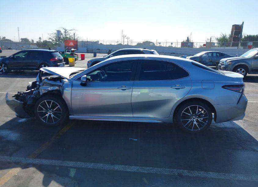 Photo 15 of 2024 Toyota Camry SE (VIN 4T1G11AK0RU844185)