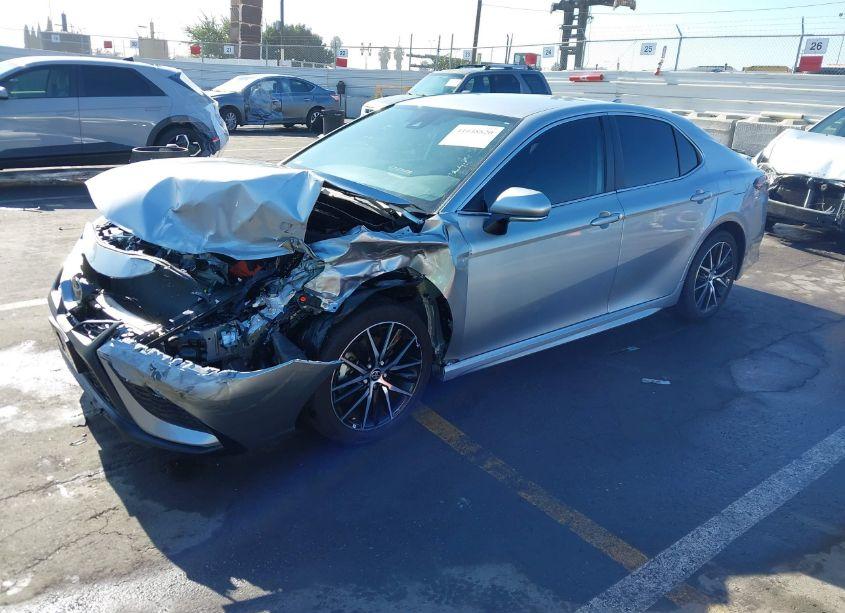 Photo 2 of 2024 Toyota Camry SE (VIN 4T1G11AK0RU844185)