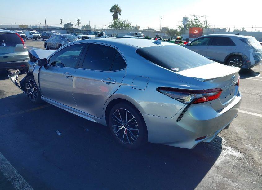 Photo 3 of 2024 Toyota Camry SE (VIN 4T1G11AK0RU844185)