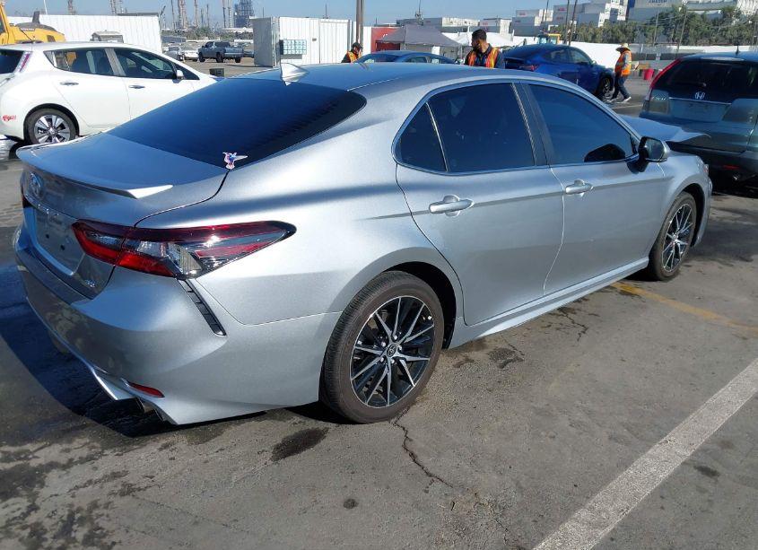 Photo 4 of 2024 Toyota Camry SE (VIN 4T1G11AK0RU844185)