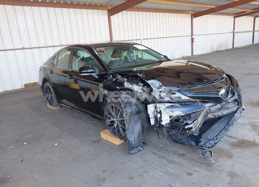2024 Toyota Camry SE (VIN 4T1G11AK0RU855154) main photo