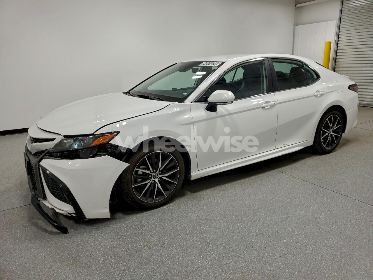 2024 TOYOTA CAMRY SE NIGHT SHADE (VIN 4T1G11AK0RU878398) main photo